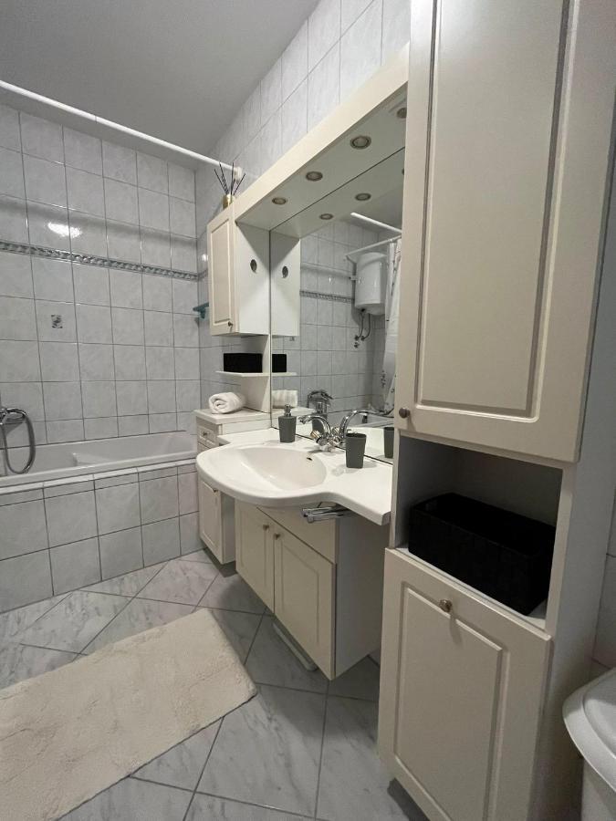 Apartman Vanda 奥米什 外观 照片