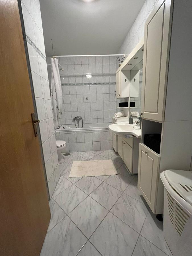 Apartman Vanda 奥米什 外观 照片